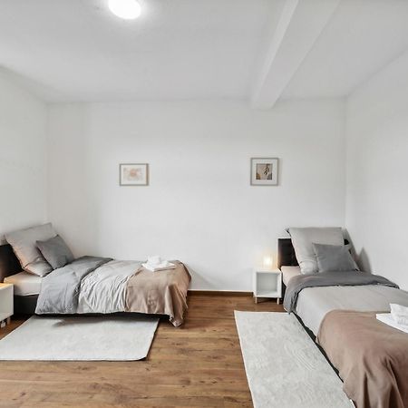 Wupper Home Ii, Top Lage Ideal Fuer Geschaeftsleute, Monteure, Familien, 3 Zimmer, Flachbild-Tv Wuppertal Dış mekan fotoğraf