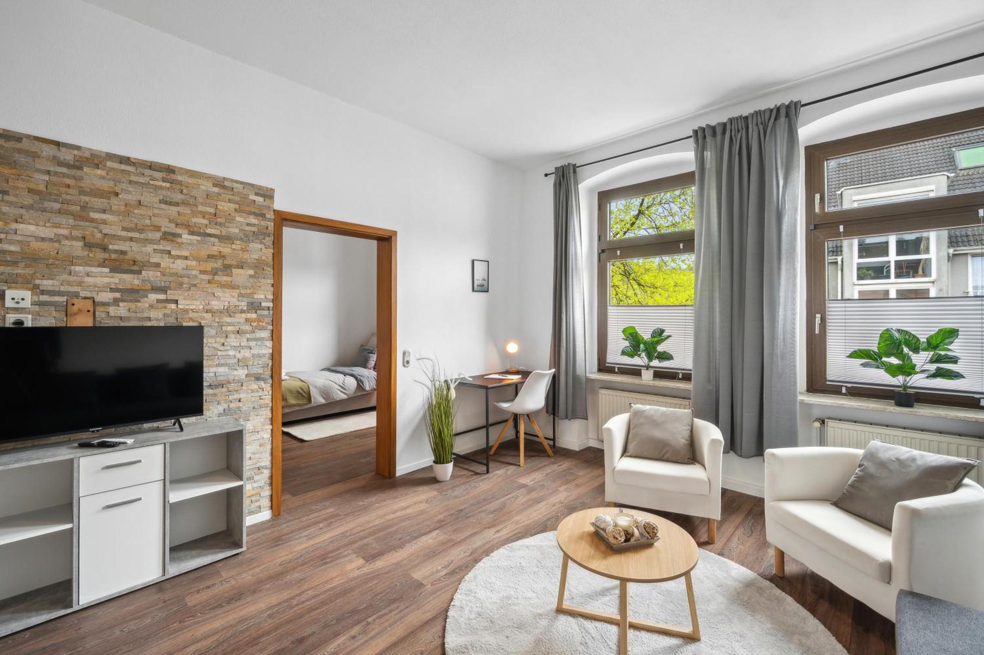 Wupper Home Ii, Top Lage Ideal Fuer Geschaeftsleute, Monteure, Familien, 3 Zimmer, Flachbild-Tv Wuppertal Dış mekan fotoğraf